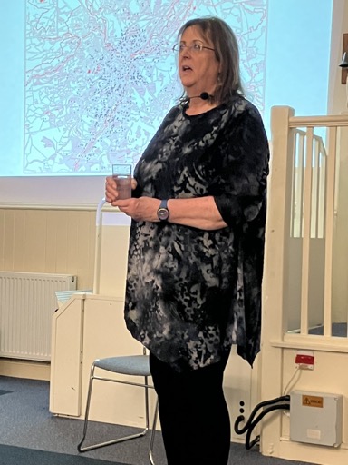 E6E4255B-87EF-4BDF-9A5A-13ACFE81CD7E_1_105_c